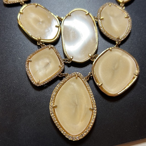 Stella & Dot Fiona statement necklace - Picture 4 of 6